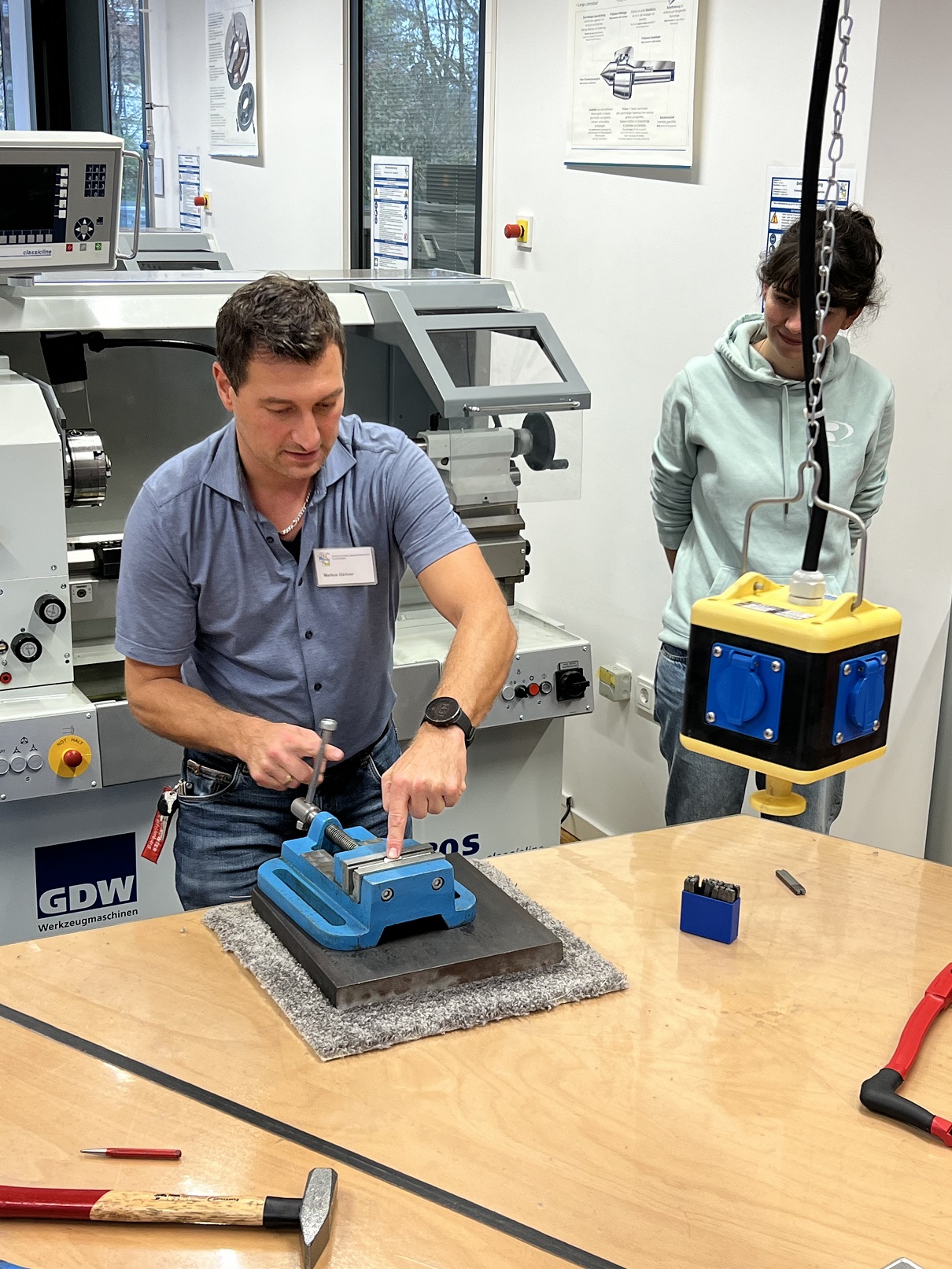 CAD/Metalltechnik mit der girls academy der RS Lauingen