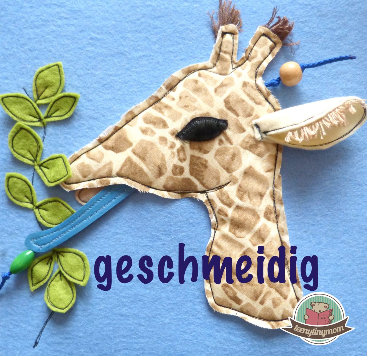 Blaue Zunge und flauschige Ohren