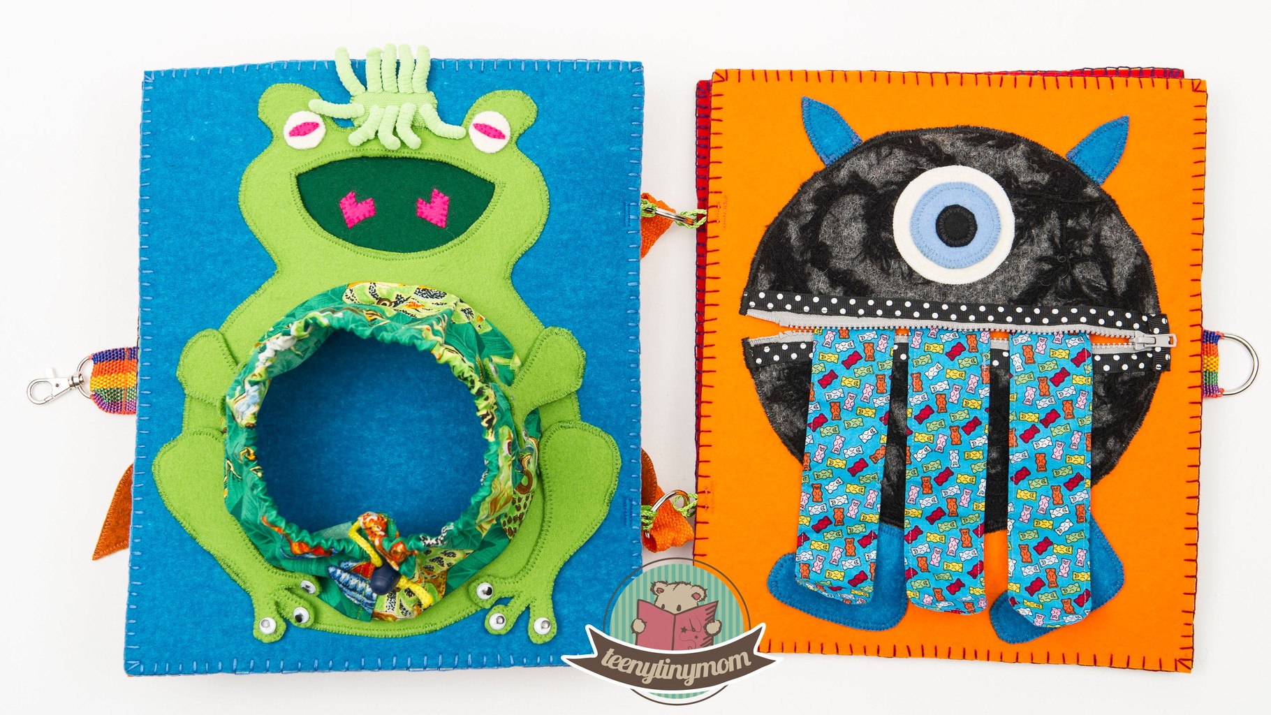 das Froschmonster hat einen Anorakverschluss zum Bauch öffnen, Fressmonster hat drei Zungen mit Gummibärchen drauf