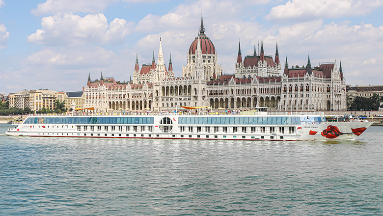 Auf der Donau bis nach Ungarn