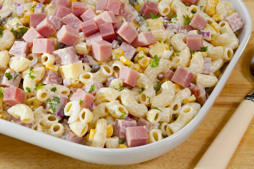 Ensalada de coditos hawaiana