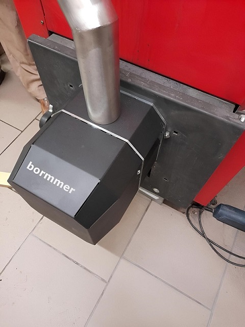 Fröling Kessel mit Bormmer Selbstreinigendem Rotationsbrenner
