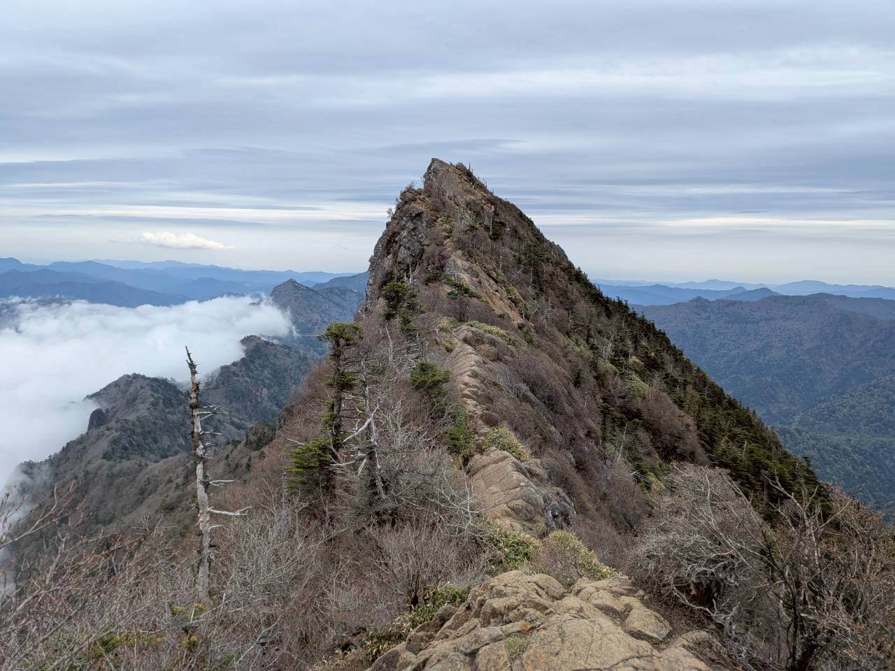 2026年4月29日～5月2日　石鎚山/剣山/大山 遠征山行（四国・中国）