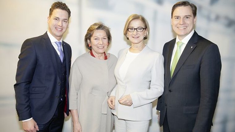 Landtagsabgeordnete Bernhard Heinreichsberger und Christoph Kaufmann, Bundesrätin Sonja Zwazl und Landeshauptfrau Johanna Mikl-Leitner