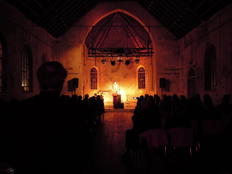 Olivia Auclair à la Chapelle de Profondsart