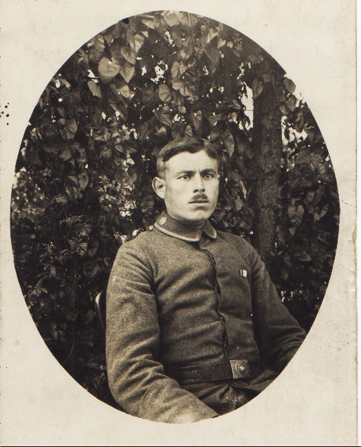 Adam Nebel, 1911 als Kanonier
