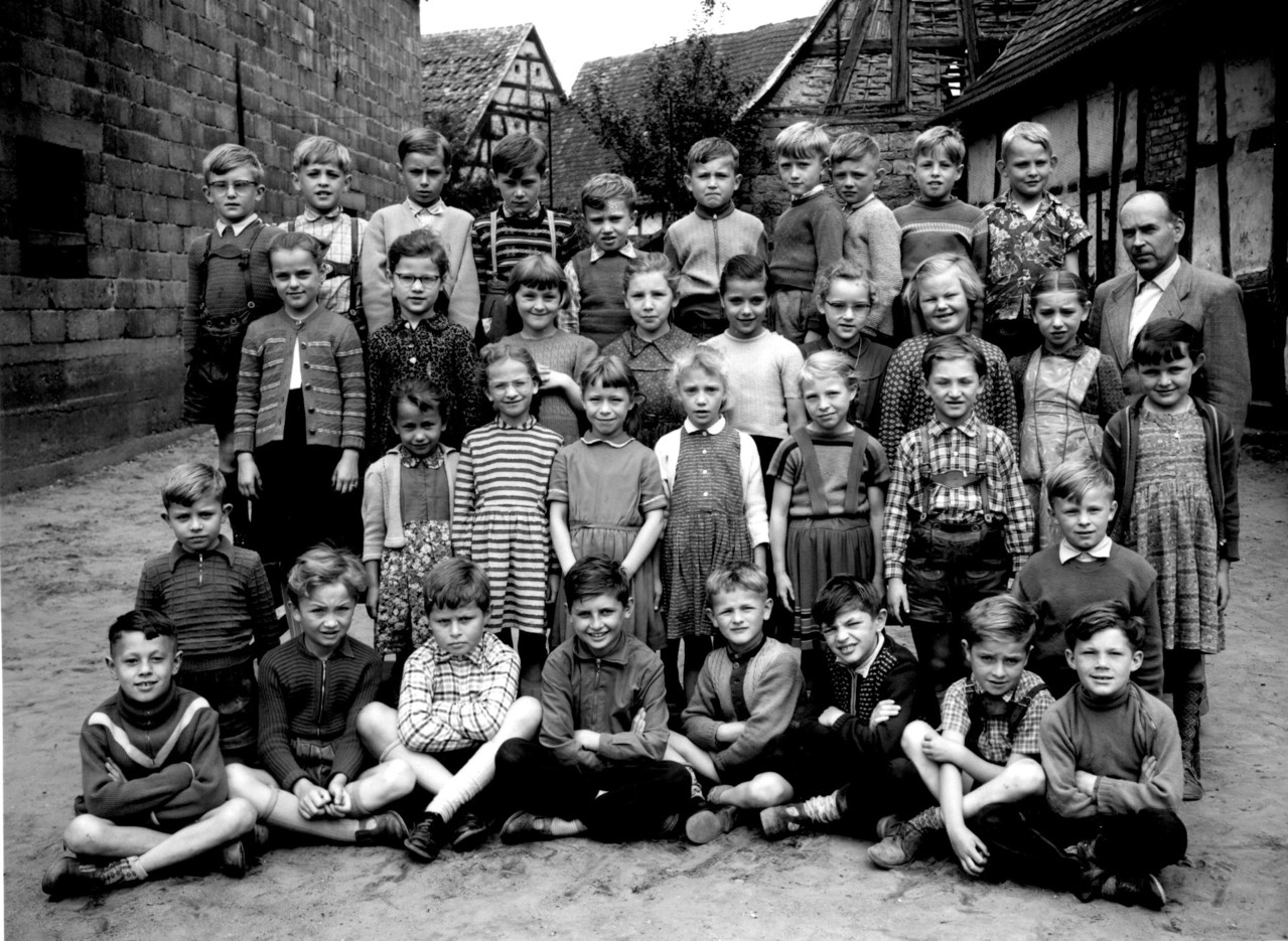 Geburtsjahrgang 1950 bis 1951, Klasse 4, Klassenbild von 1958