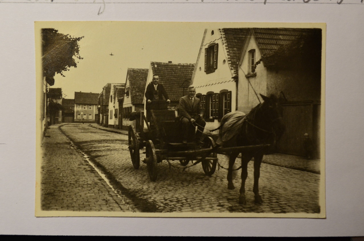 Duttwelerer Straße von Westen Richtung Gäustraße