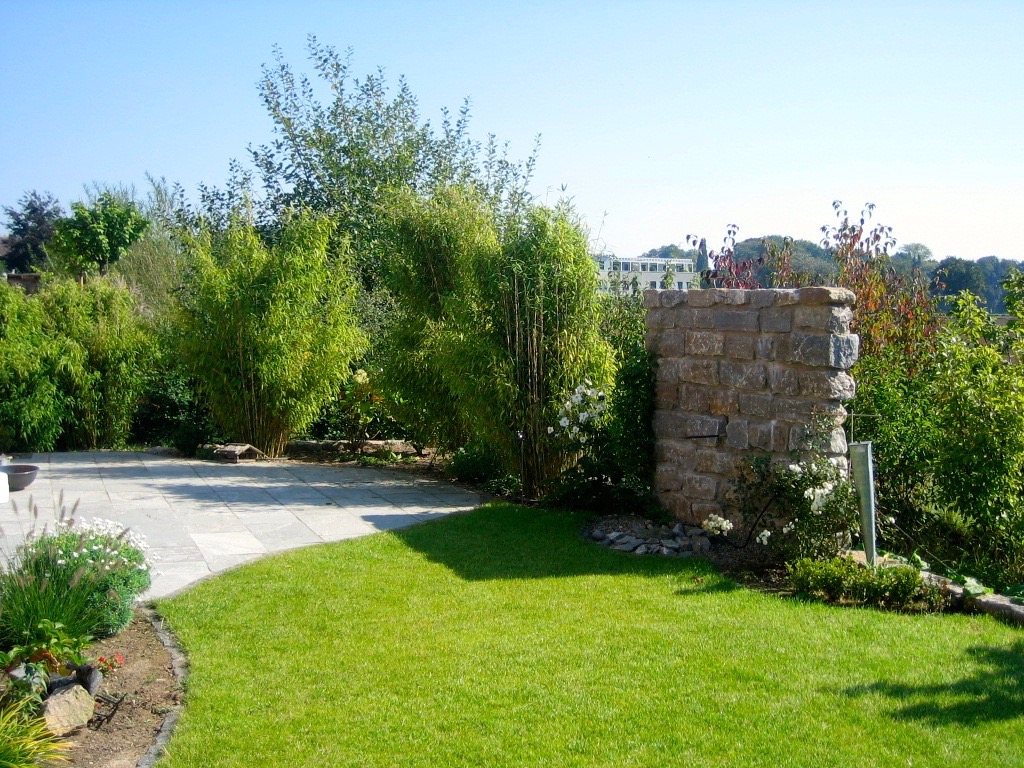 Gartenmauer 1