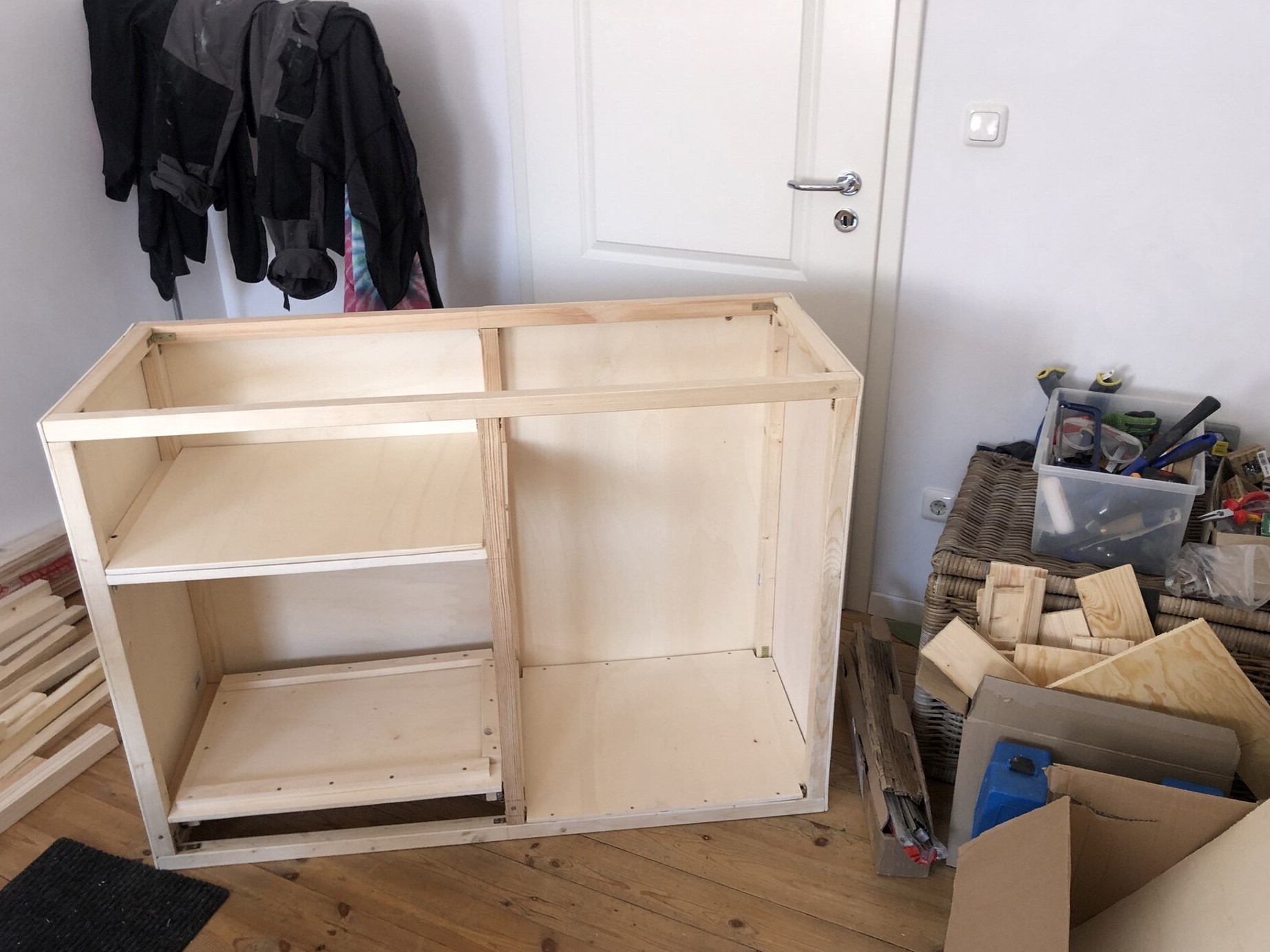 Küchenschrank für Fahrerseite