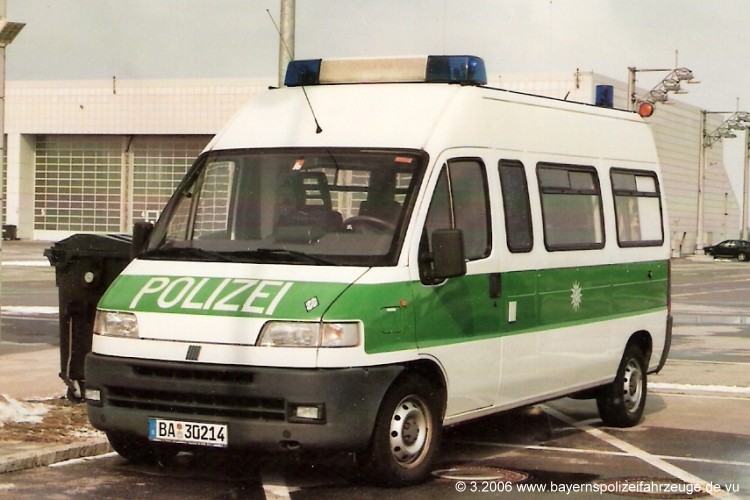 Zum Aufnahmezeitpunkt bei der Hubschrauberstaffel am Münchner Flughafen im Einsatz.