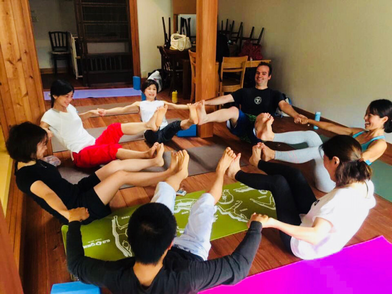 英語 ヨガ初心者のための 大人向け英語でヨガ とは Agasa Yoga ページ 英語 ヨガ初心者のための 大人向け英語でヨガ とは Agasa Yoga ページ