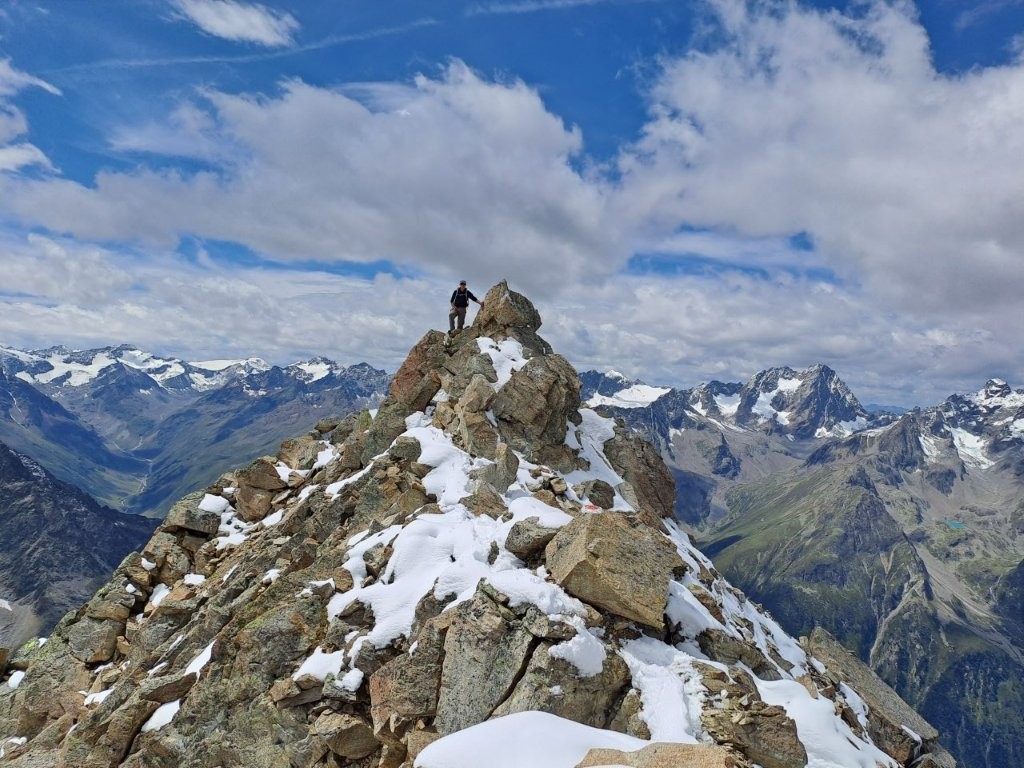 Von Plangeross via Rüsselsheimer Hütte auf die Hohe Geige 3394m