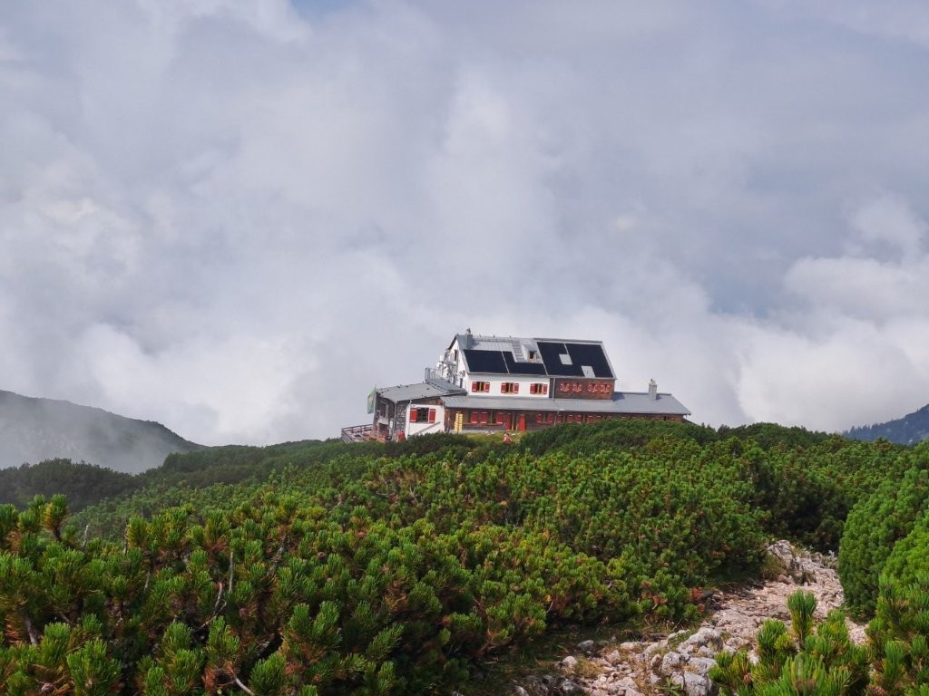 Untersberg-Überschreitung von Nord nach Süden Salzburger- und Berchtesgadener Hochthron