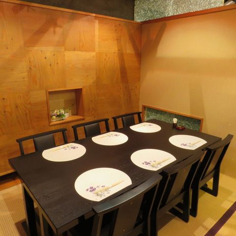 店内 和食 日本料理の接待や宴会は旬夏秋冬河むら 岐阜市 岐阜駅近く
