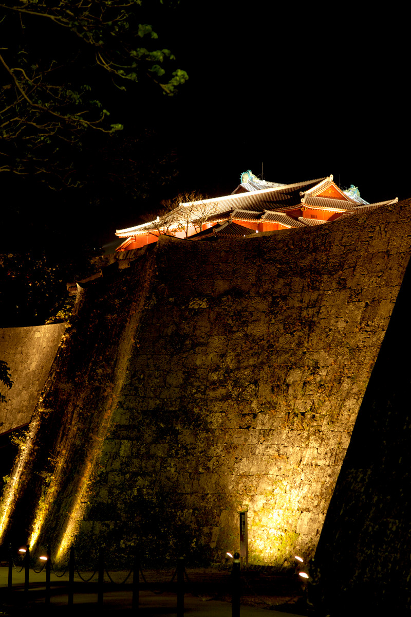 沖縄写真　首里城　夜景　沖縄の世界遺産