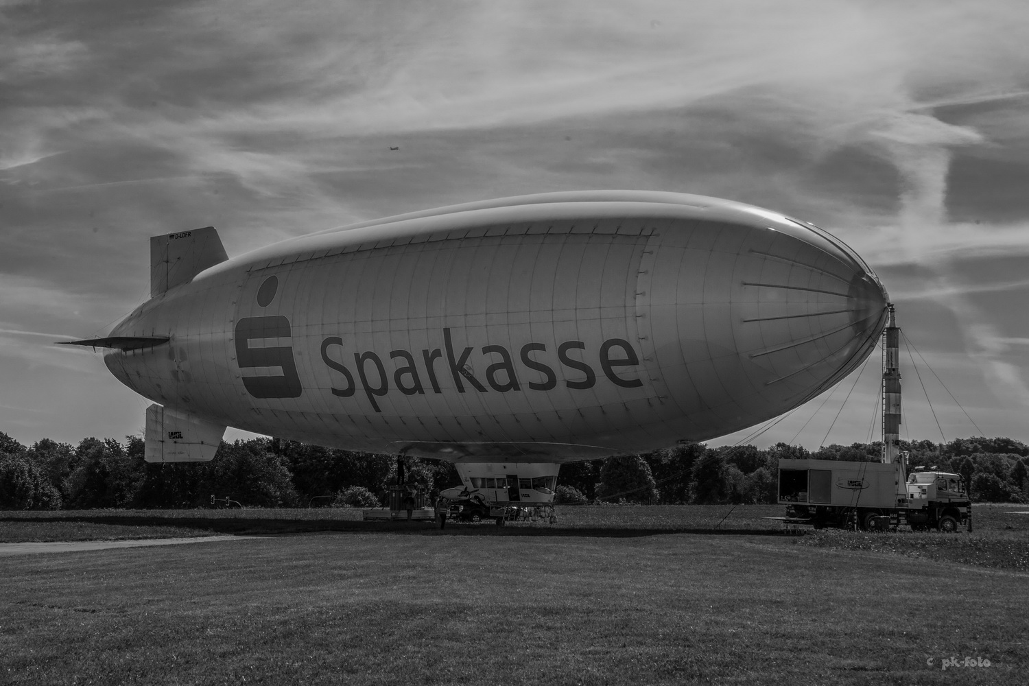 Zeppelin - WDL-Flughafen Essen-Mülheim