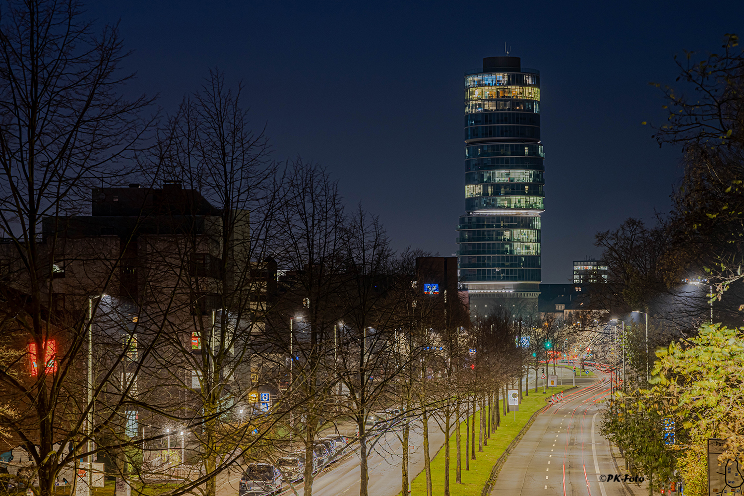 Excenterhaus in Bochum - ehemaliger Hochbunker, heute Bürohaus