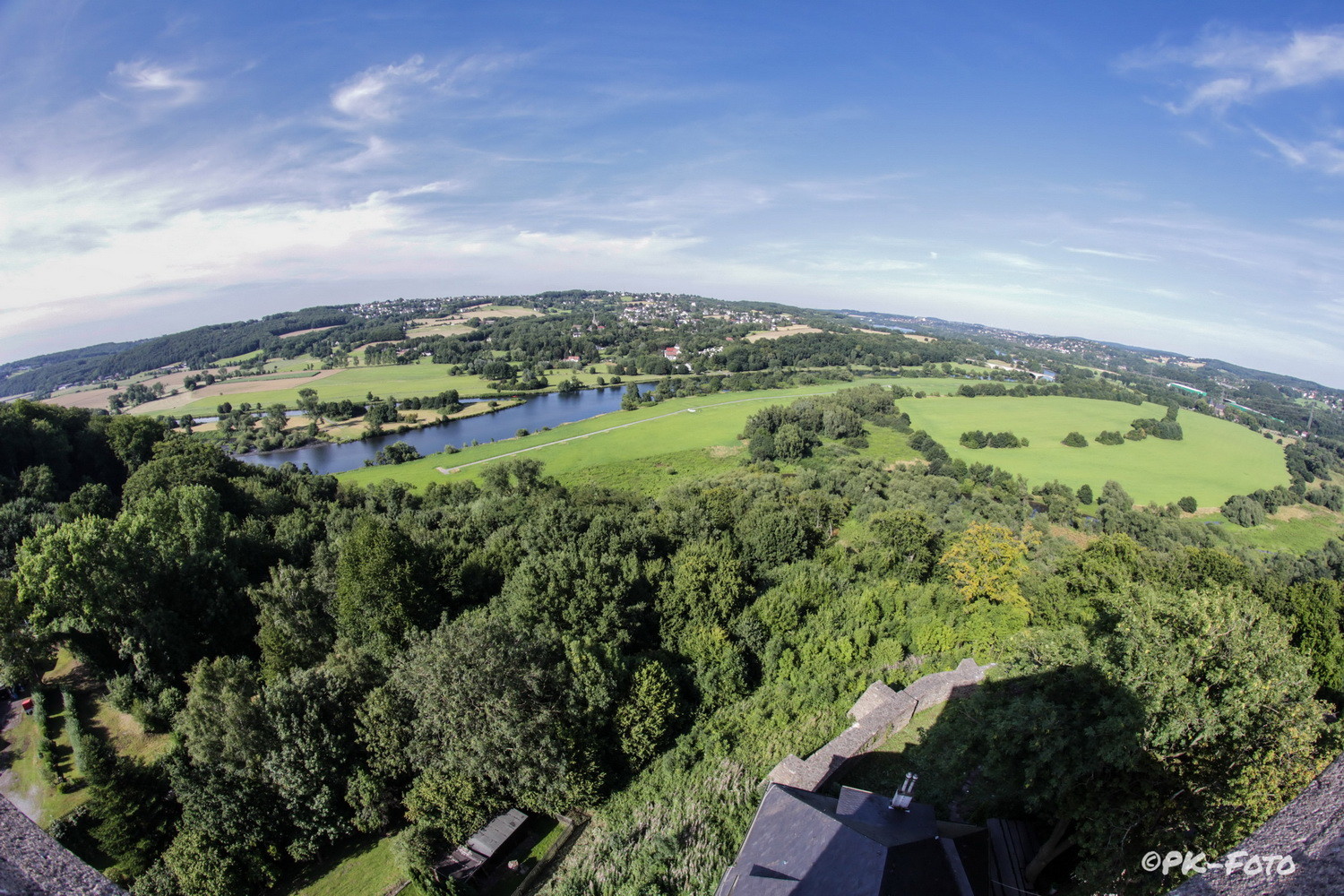 Blick von der Blankensteiner Burg Richtung Bochum