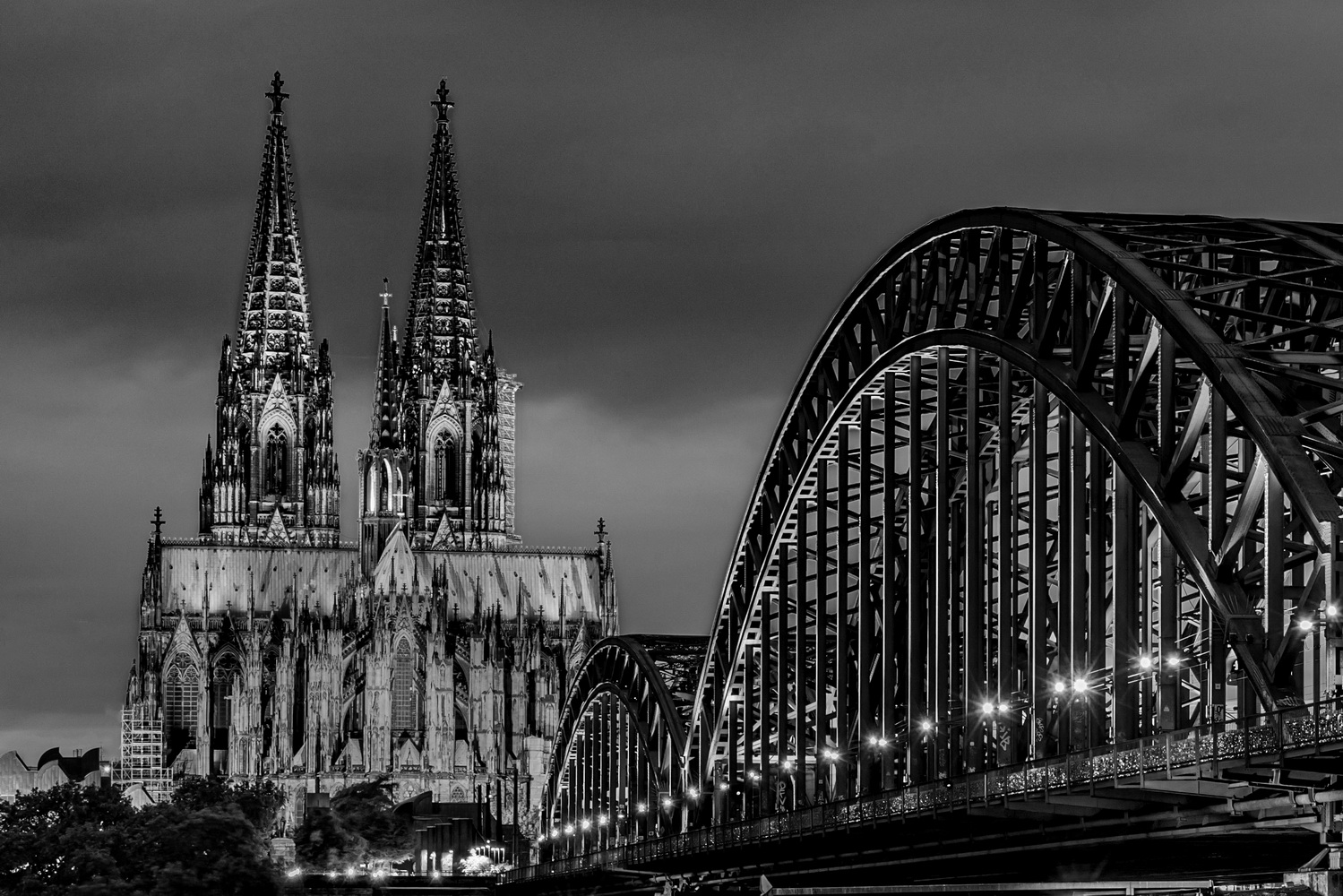 Kölner Dom mit Hohenzollernbrücke