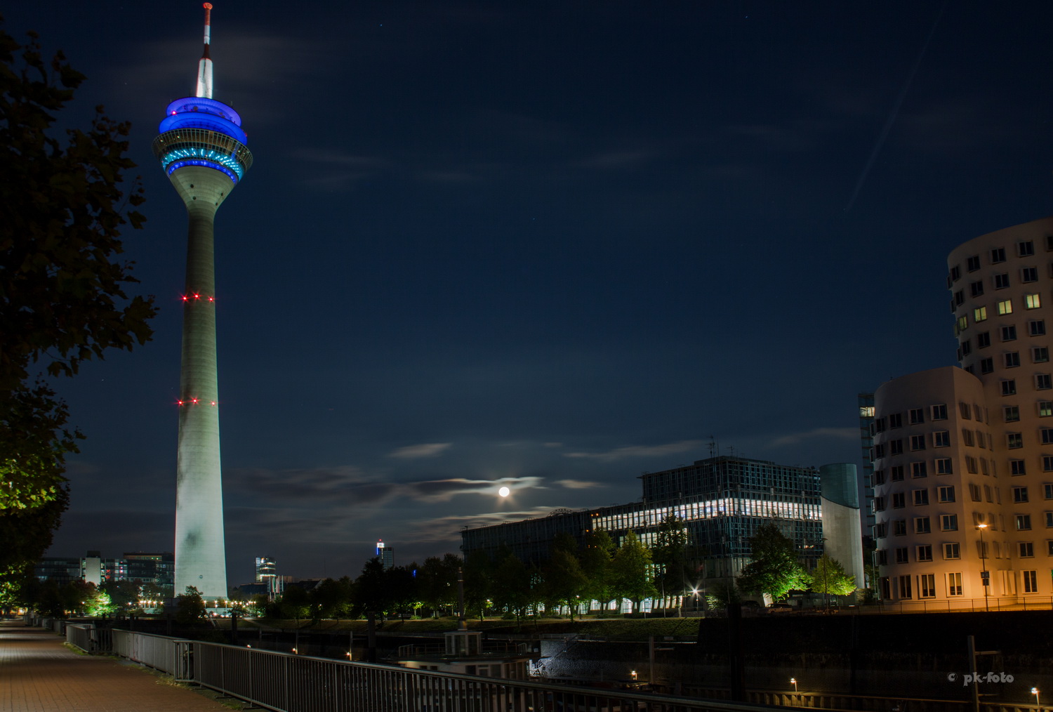 Rheinturm Düsseldorf