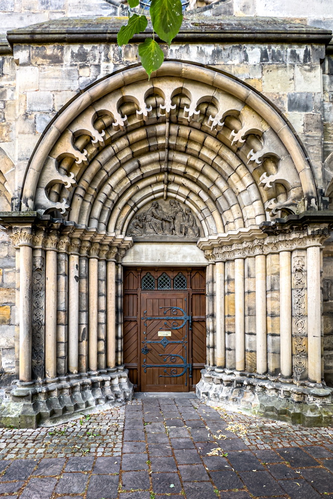 Münster St. Bonifatius in Hameln überwiegend von 1870-1875 - Ursprung 9. Jahrhundert