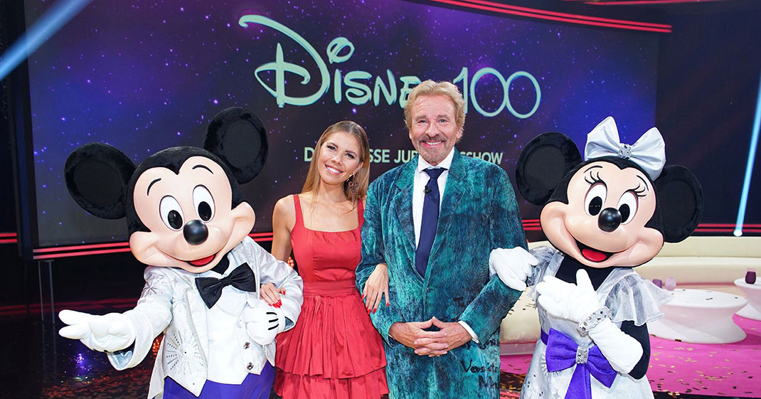 Thomas Gottschalk und Victoria Swarovski Micky und Minnie Maus Foto: RTL