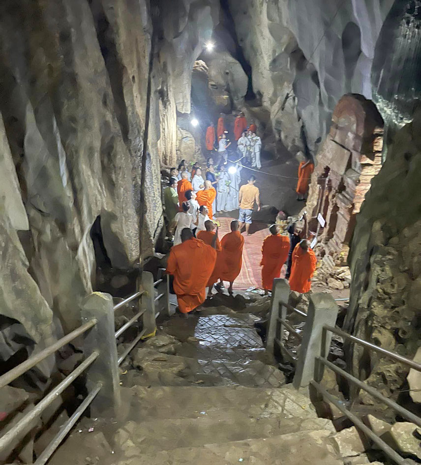 カンポットの隠れた観光名所！洞窟寺院『プノン・チュヌーク』の魅力に迫る