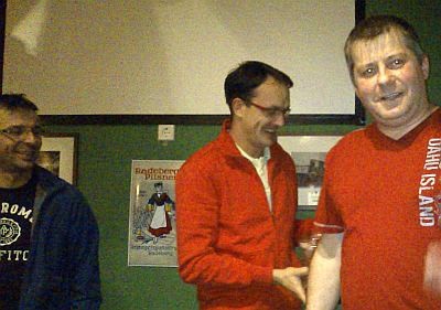 und hier Falko Weidenbach (rechts) für ebenfalls 30 Jahre DAV-Mitgliedschaft