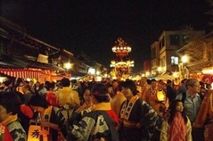 川越市的热闹活跃的祭祀活动