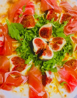 Pizza Parma & Feige & Rucola