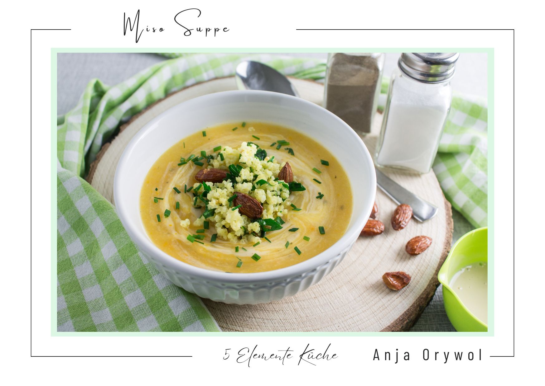 Miso Kartoffel-Suppe mit Knusper-Kräuter-Hirse