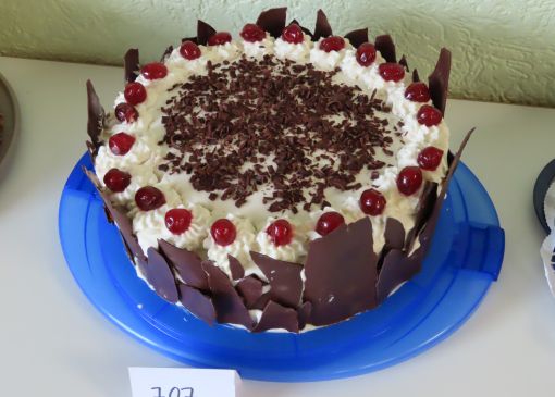 Vegane Schwarzwälder-Kirsch-Torte