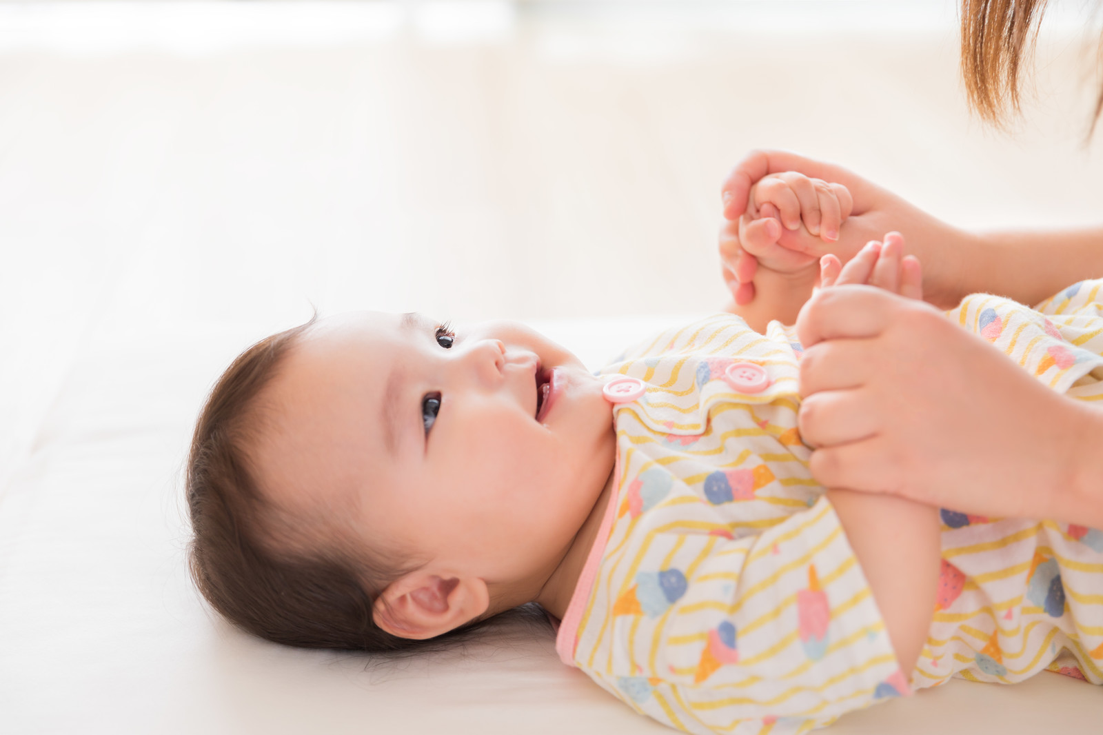お座り 0歳のための運動と遊び ｗａｒａリズム