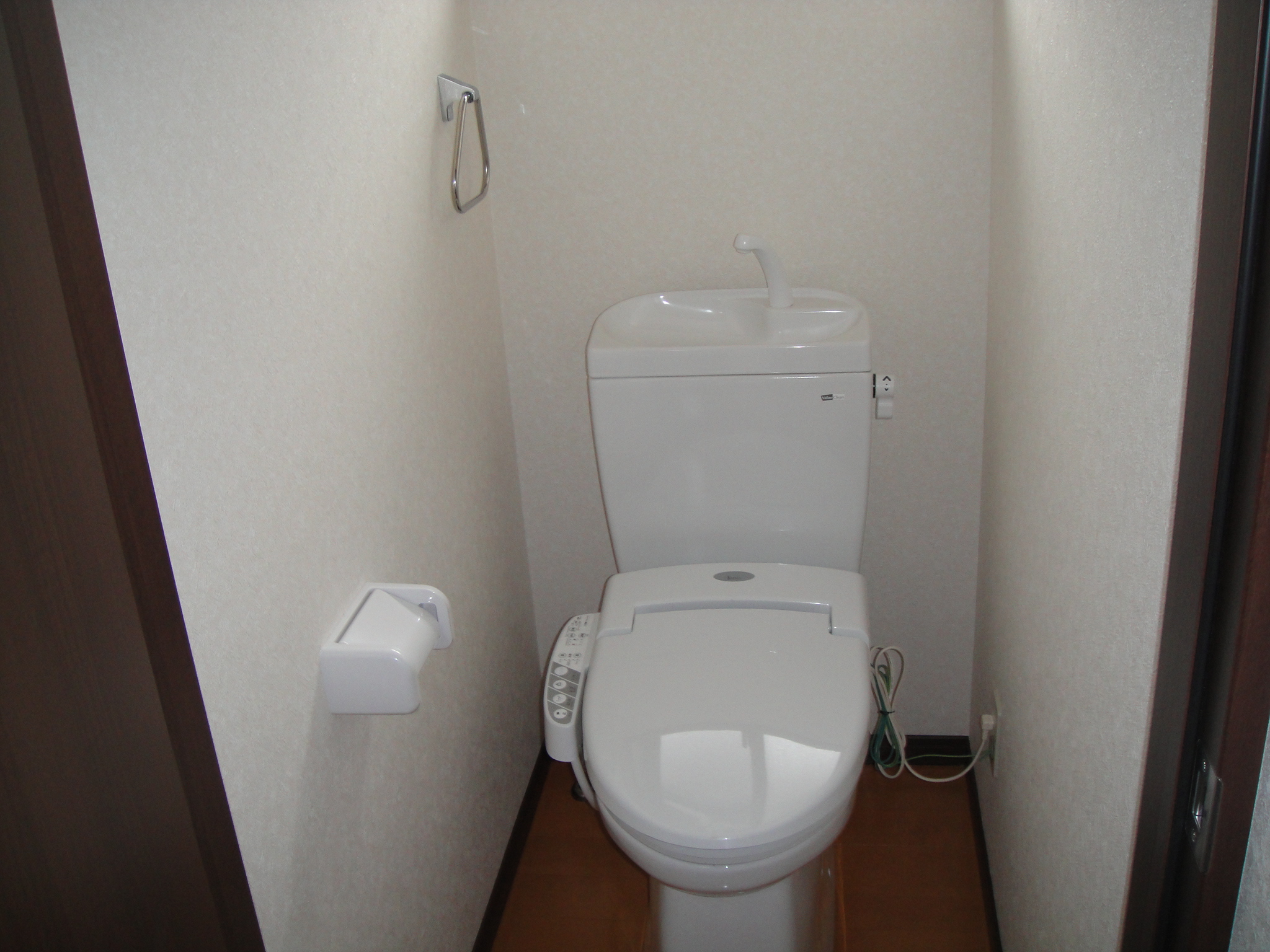 ウォシュレット標準装備の清潔トイレ