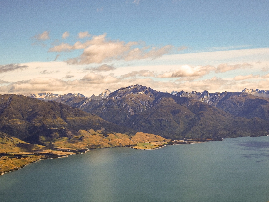 Die andere Seite mit Mount Aspiring National Park und Lake Wanaka