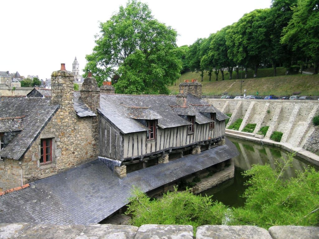 5. Tag:  Vannes - Waschhaus aus dem 18Jh.