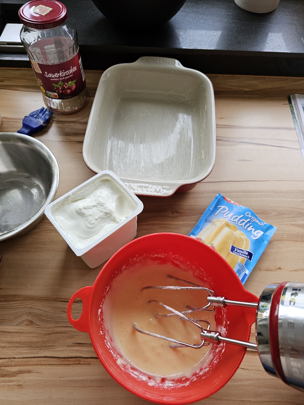 Mis en place für Quark-Kirsch-Auflauf