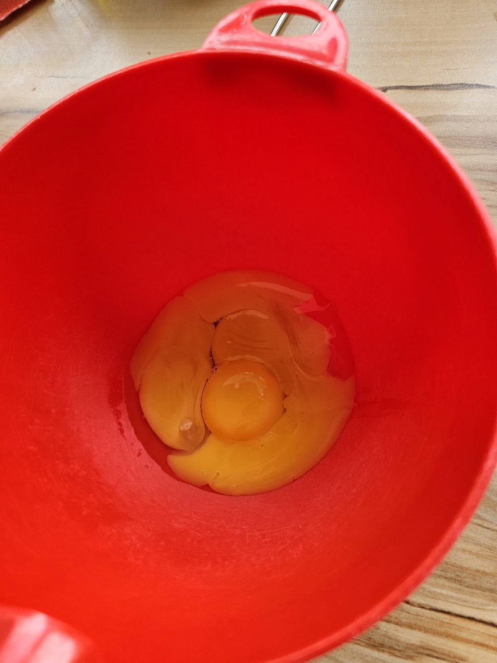 Eier für Quark-Kirsch-Auflauf