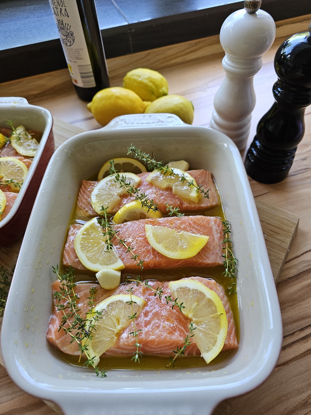 Zitronenlachs bereit für den Ofen