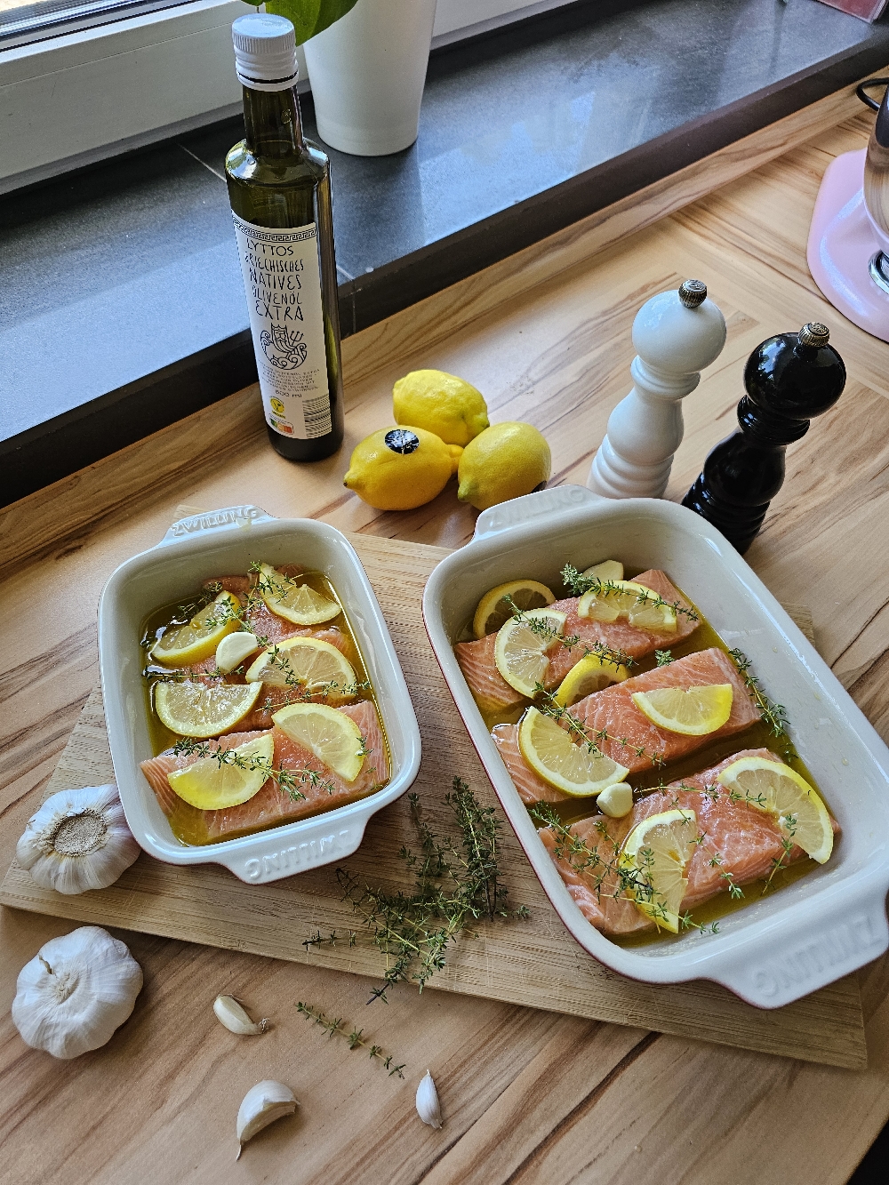 Zitronenlachs in der Auflaufform