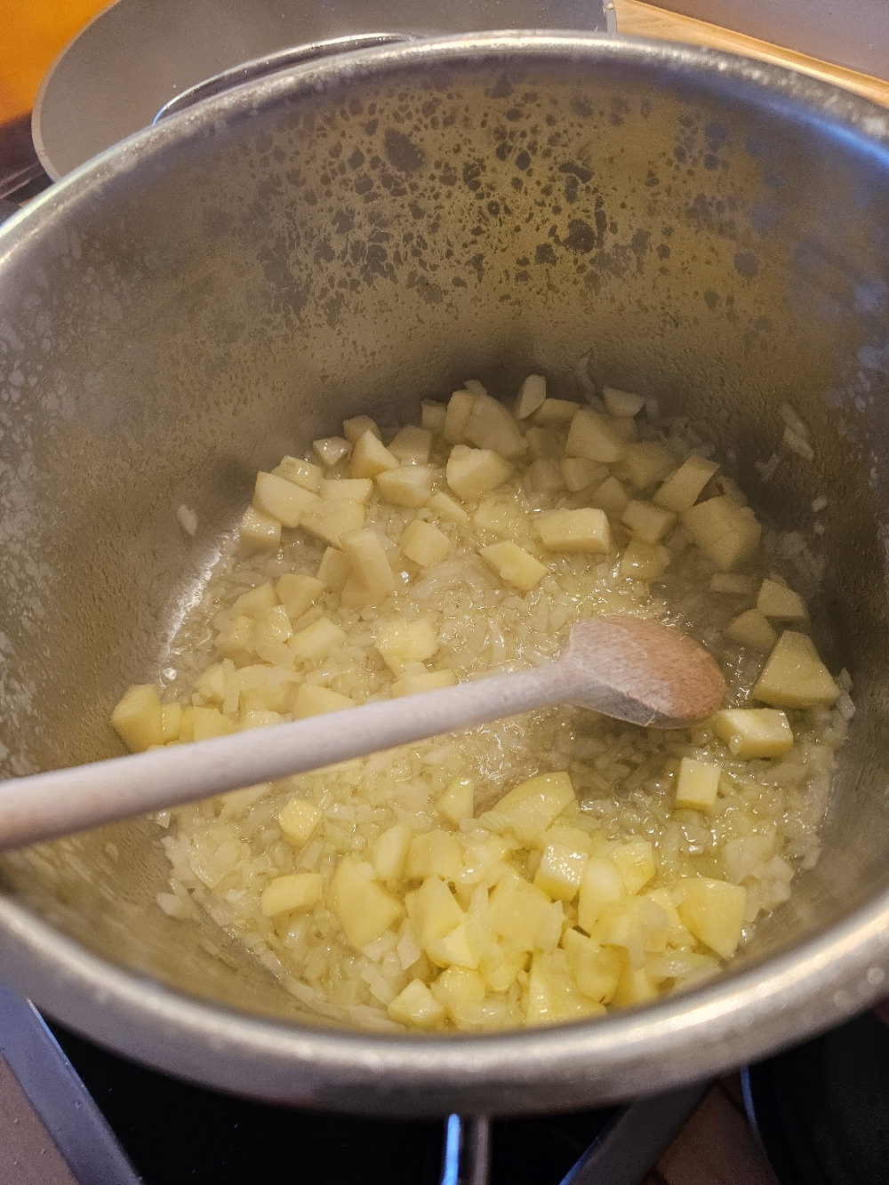Apfel andünsten