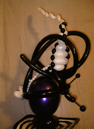 sculpture de ballons "chapeau de soirée" 5 ballons 260Q & 5 ballons 160Q
