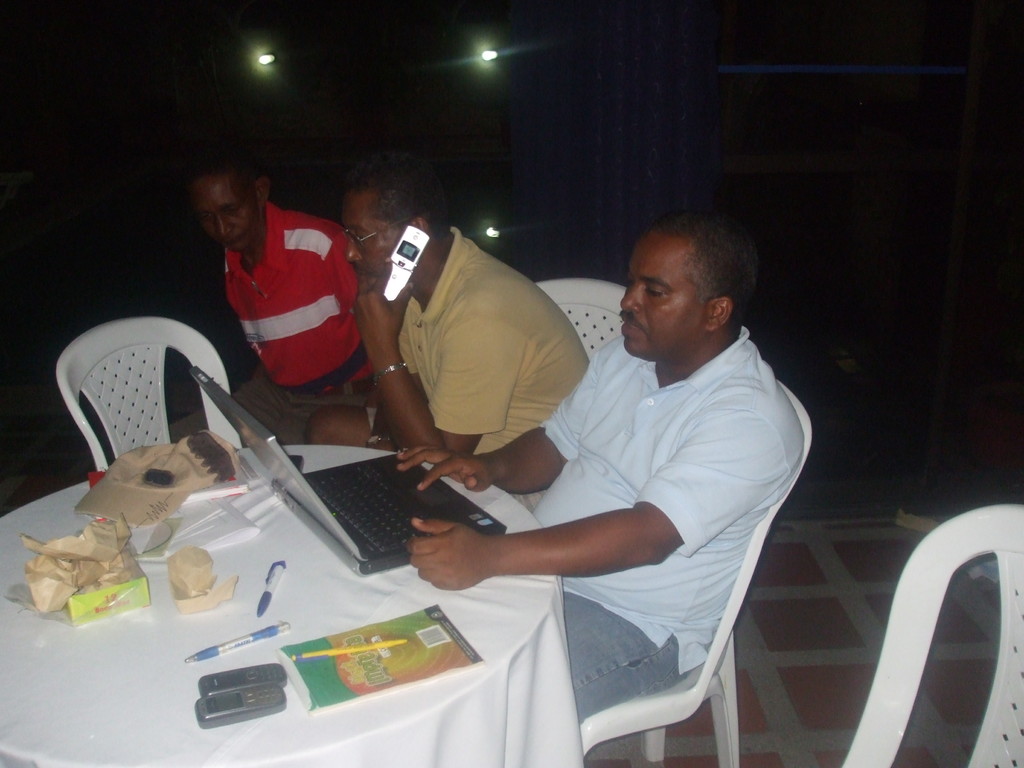 REUNION CON CONSULTORES IRI SOBRE POLITICAS PUBLICAS