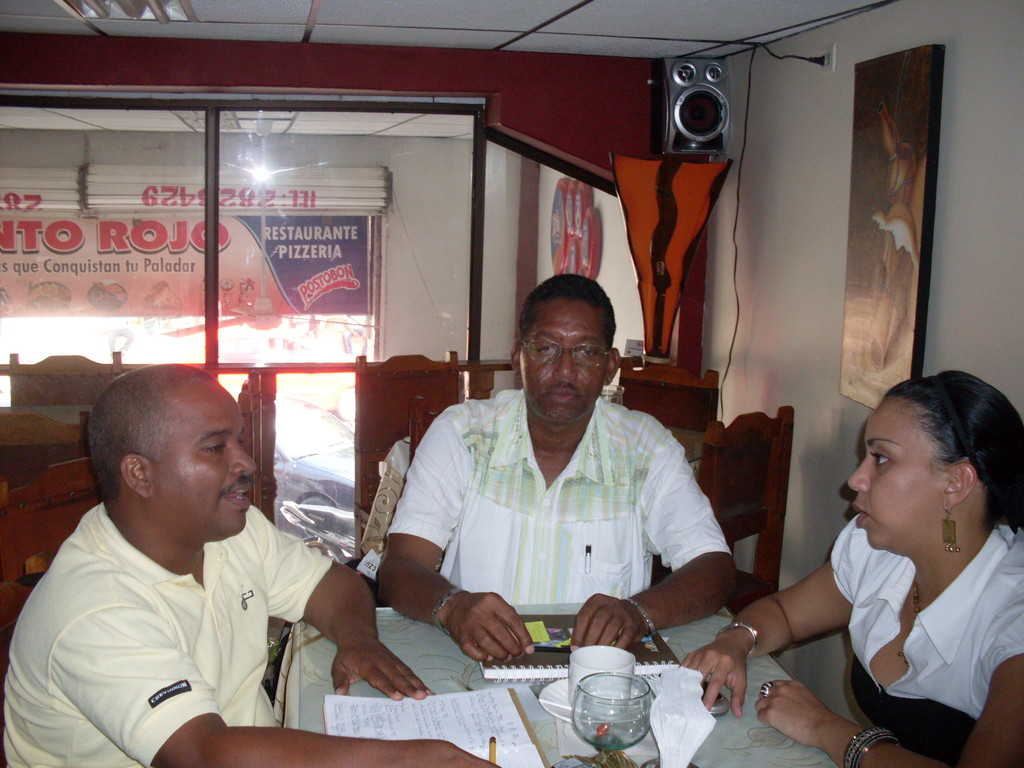 REUNION CON CONSULTORES IRI SOBRE POLITICAS PUBLICAS
