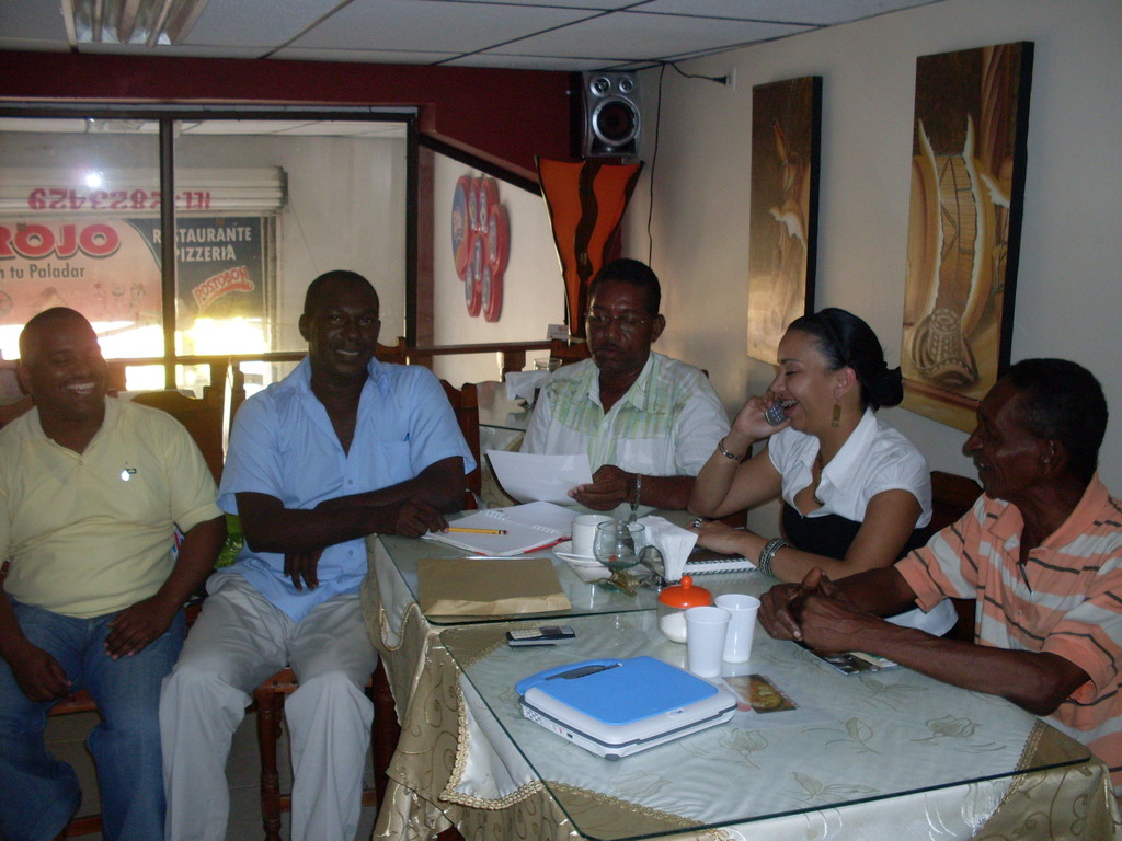 REUNION CON CONSULTORES IRI SOBRE POLITICAS PUBLICAS