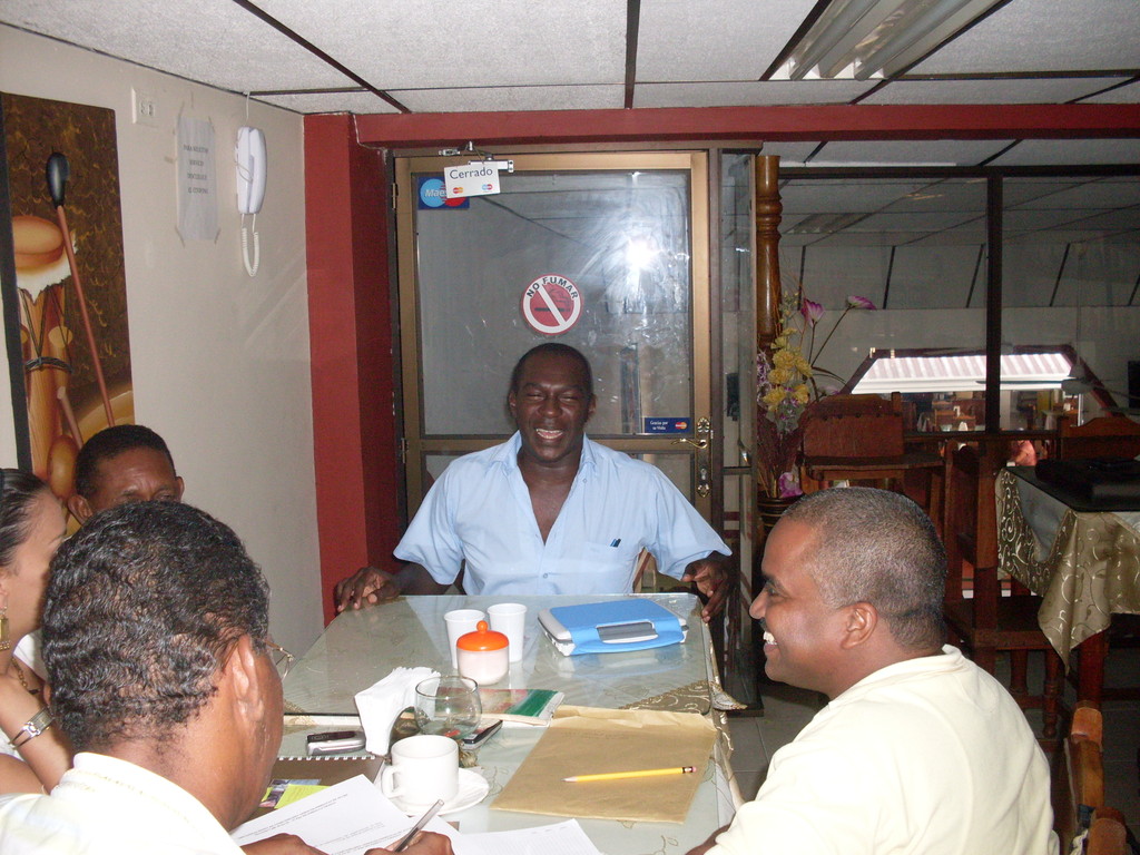 REUNION CON CONSULTORES IRI SOBRE POLITICAS PUBLICAS