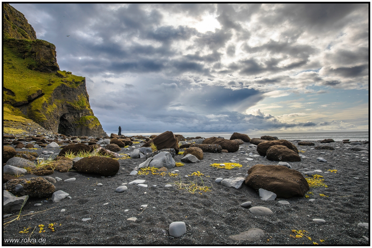 Island#schwarzer Sandstrand#Reynisfjara#Lavasand #sneaker wave                                                                                                                    