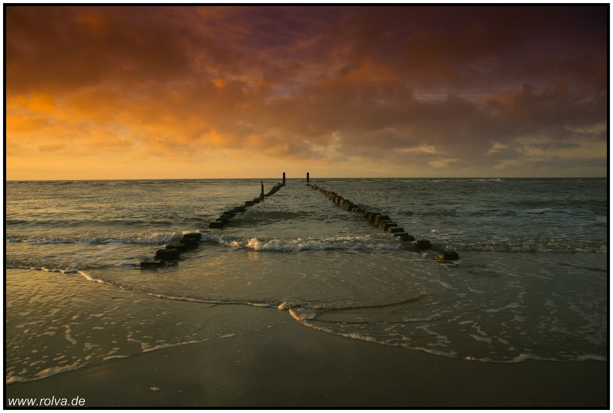 Bretagne#Wellenbrecher# Sonnenuntergang#Wellenbreche#Arromanches les Bains