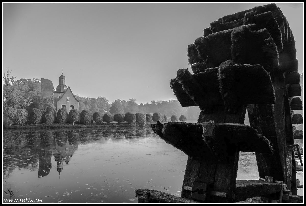 Schloß Tüschenbroich#Wassermühle#Motte#Ölmühle#sw